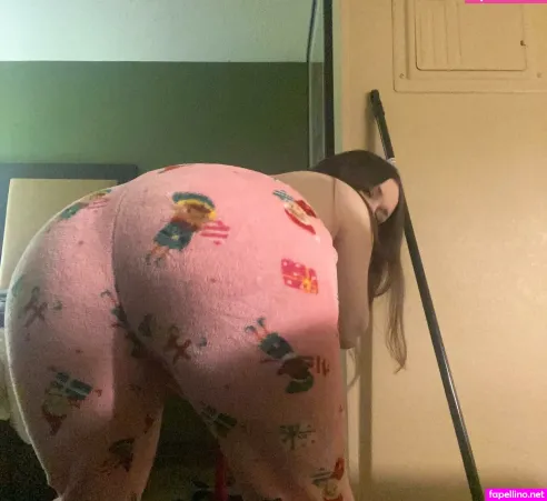 Bigtittygoblin OnlyFans Thumbnail #qA2CAu4Bly