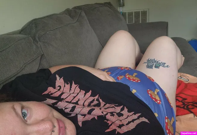 Bigtittymommy98 OnlyFans Thumbnail #FQTzaHodfw