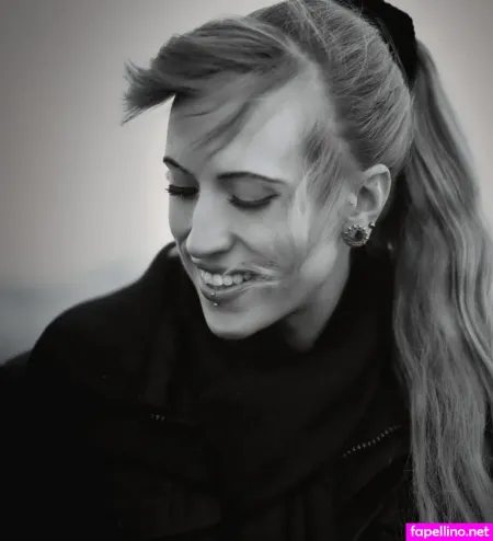 Bigtowndoll OnlyFans Thumbnail #E8j15mOXa9