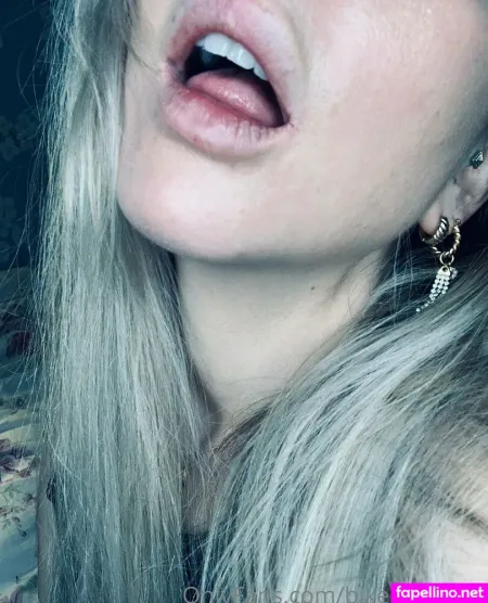 Bikergirl2021 OnlyFans Thumbnail #Vvd4uICIQR