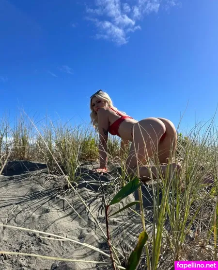 Bikinifarmer OnlyFans Thumbnail #FbUYwwlM77