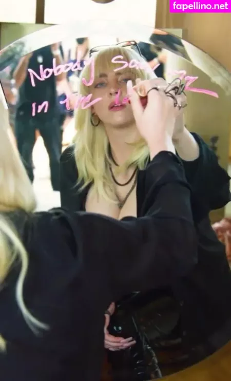 Billie Eilish OnlyFans Thumbnail #yYY0fZVFCY