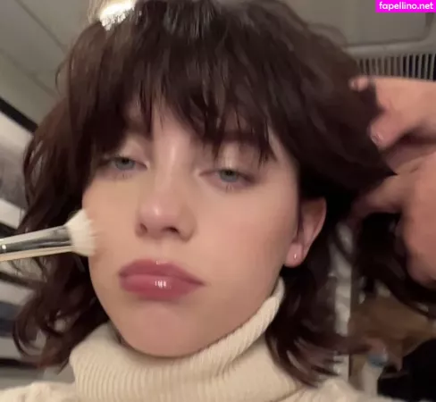 Billie Eilish OnlyFans Thumbnail #zQOQmsjxKw