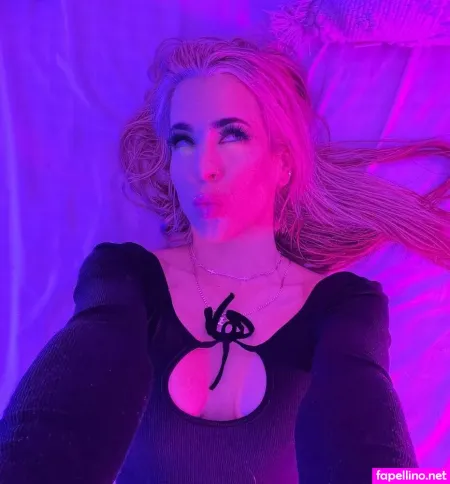 Billie Loves OnlyFans Thumbnail #PUOGrEiVL3