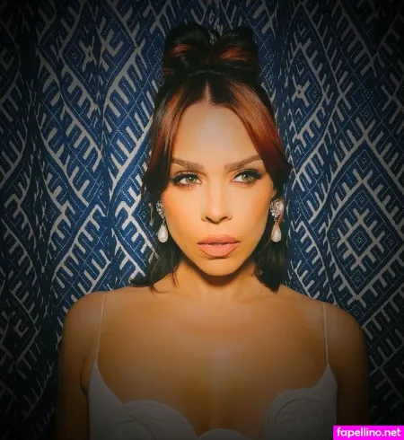 Billie Piper OnlyFans Thumbnail #S56YYNP6qV