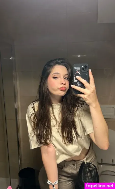 Billybella OnlyFans Thumbnail #3ECxNNOo4v