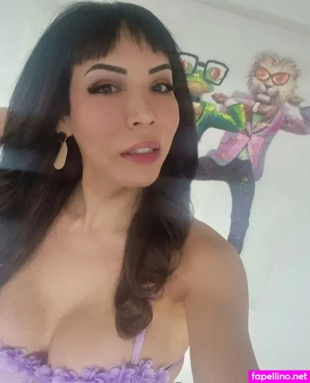 Bimbats OnlyFans Thumbnail #mhKKfauxSo