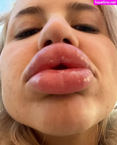 Bimbo Bunny 2000 OnlyFans Thumbnail #AX880QCxyQ