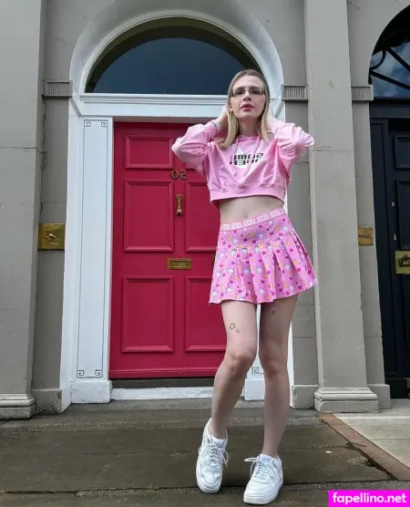 Bimbo Jenny OnlyFans Thumbnail #IvAvAIwTcx