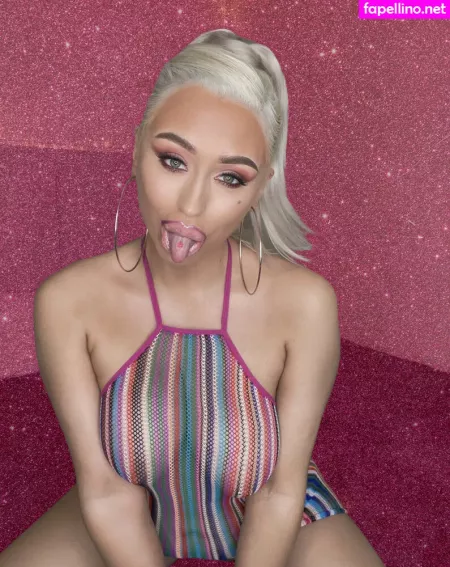 Bimbobrookelle OnlyFans Thumbnail #8iu6f61KFF
