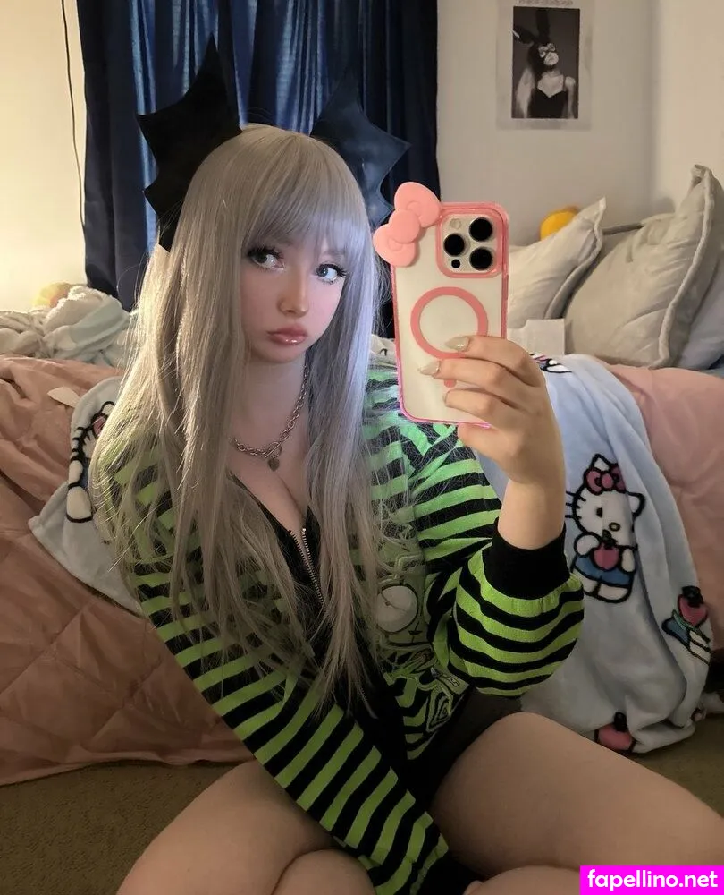 bimbogrlfriend, julie, juliekkuma_, thankyousnext Nude Leaked OnlyFans Photo #lBimEz2tuy