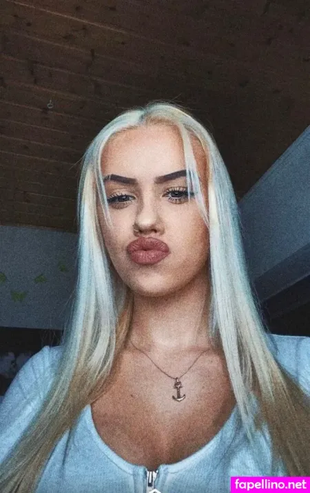 Bimmerblondiee OnlyFans Thumbnail #LiOXhGHYmL