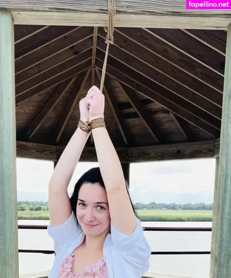 Binxanddesi OnlyFans Thumbnail #tHiWIiuLkP