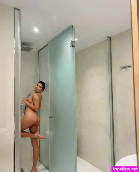 Bird Person Free OnlyFans Thumbnail #KQ3cTdg6Mr