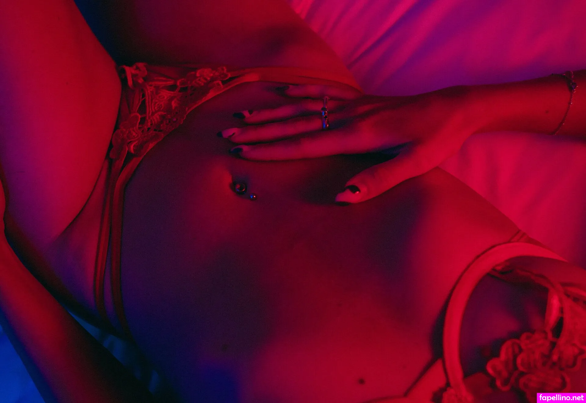 birdies, birdies_vip Nude Leaked OnlyFans Photo #1j0v4nGlb1