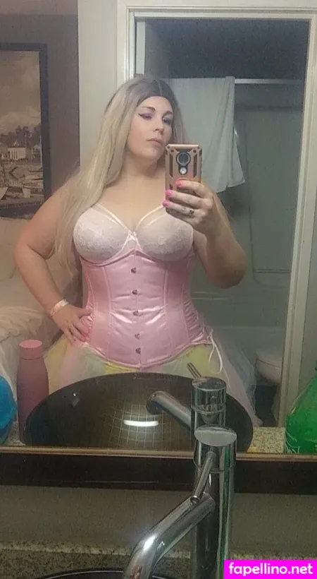 Birdievoncherri OnlyFans Thumbnail #sIocMjU3Kf