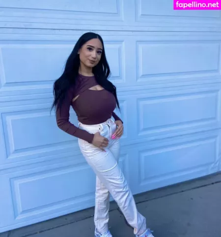 Bitamartinezz OnlyFans Thumbnail #eAMobuZgAL