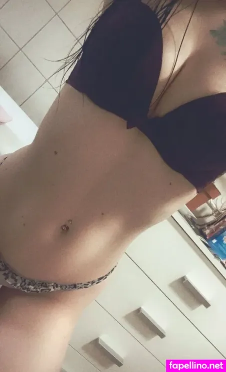 Bitchazepam OnlyFans Thumbnail #ArjFK4UsSJ