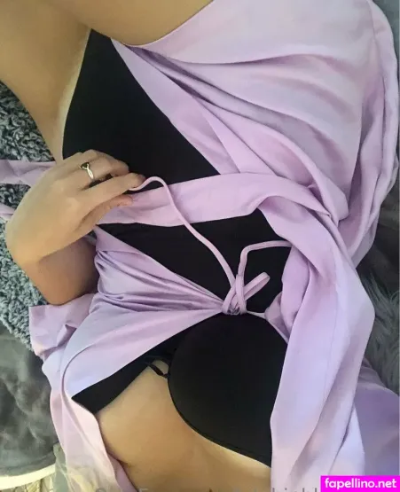 Bitchinblondiex2 OnlyFans Thumbnail #B2C0f4sIgo
