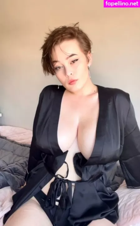 Bitterbritt OnlyFans Thumbnail #I2kYVGGRK4