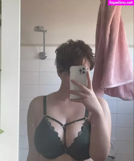 Bitterbritt OnlyFans Thumbnail #pIDmw5R0Ww