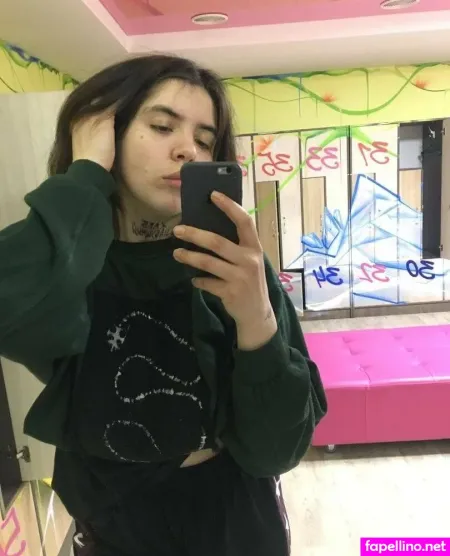 Bitterhoney99 OnlyFans Thumbnail #Yfhcp4MqCB