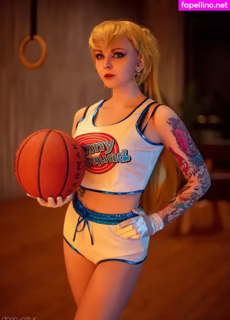 Bizarre Deer OnlyFans Thumbnail #5jIk3a1040