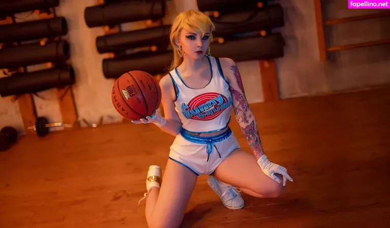 Bizarre Deer OnlyFans Thumbnail #FHnpc2xymW