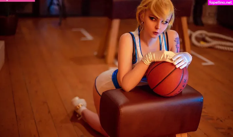 Bizarre Deer OnlyFans Thumbnail #X7kHtaDklt