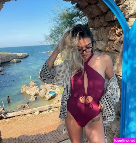Black Mercedes OnlyFans Thumbnail #65YiMbI1jN