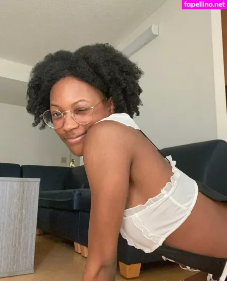Blackandyellownsfw OnlyFans Thumbnail #C5xhptYZO6