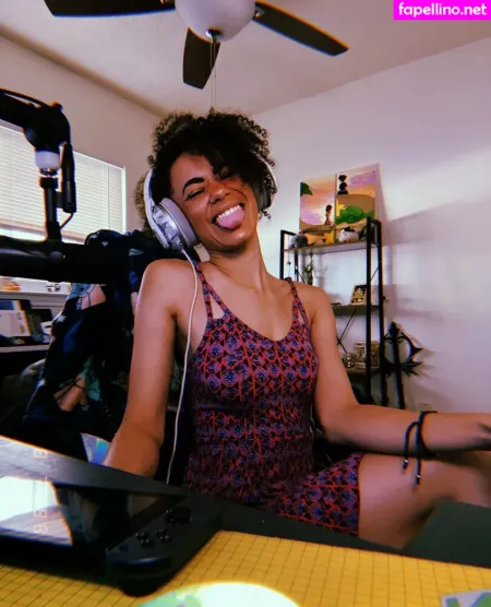 Blackkrystel OnlyFans Thumbnail #K3ODbUFNzt