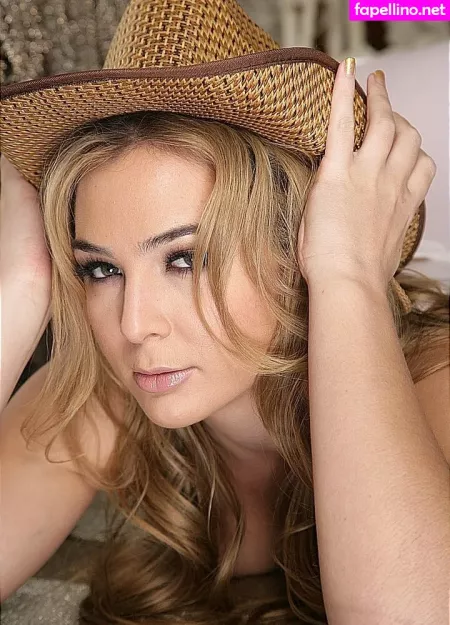 Blair Williams OnlyFans Thumbnail #9ZlbWVA4wO