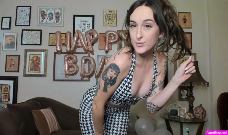 Blairlennoxx OnlyFans Thumbnail #GoCWj8iE6x