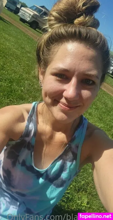 Blairsage00 OnlyFans Thumbnail #C4hoBVuAXW