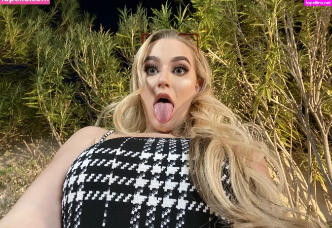 Blakeblossomxxx OnlyFans Thumbnail #i2btDPB5ma