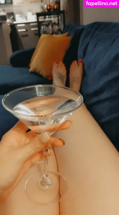 Blamevalerie OnlyFans Thumbnail #i7gTBWr2cX