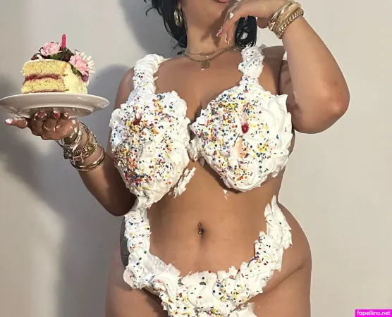 Blanche Howard OnlyFans Thumbnail #g3mx79JaAG