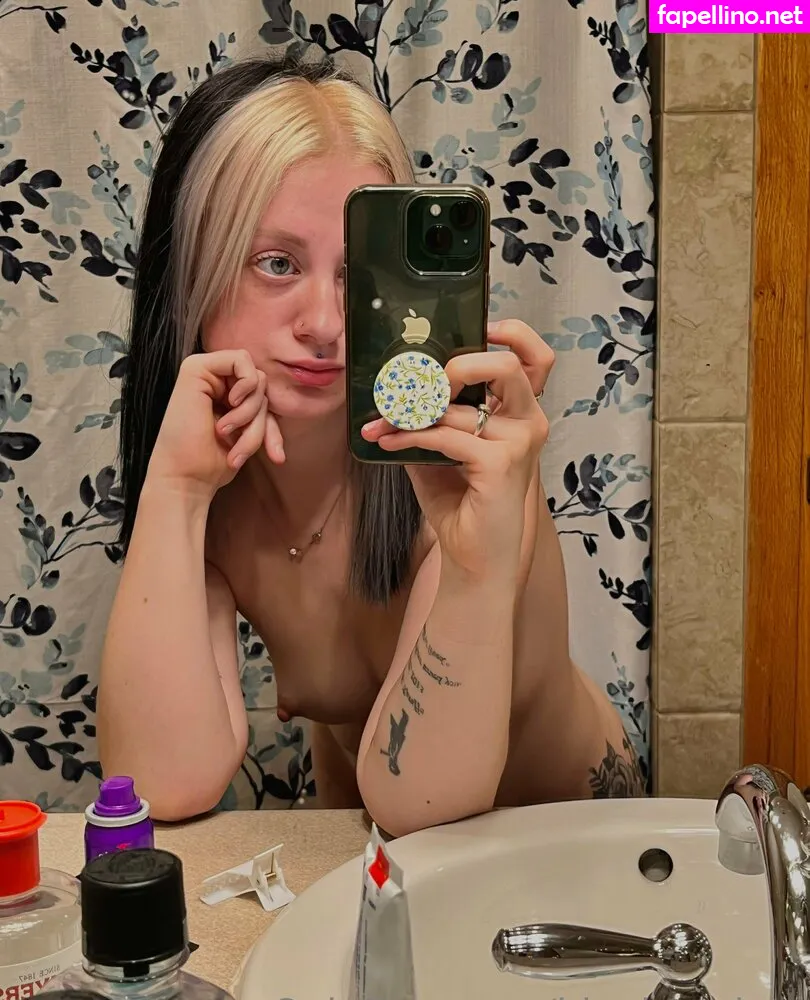 blank.anxiety, blankanxiety Nude Leaked OnlyFans Photo #b3TYZUSDeF