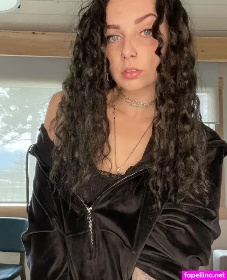 Blazed Brat OnlyFans Thumbnail #NhI9TtF0ka