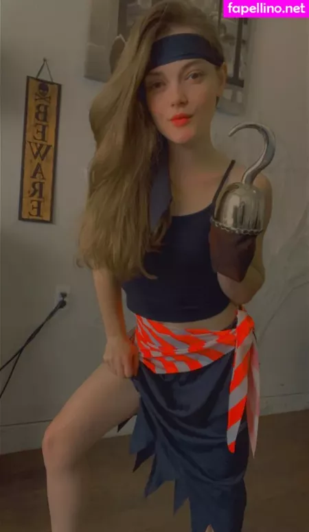 Blazinghottietv2 OnlyFans Thumbnail #B4b4yr1C87