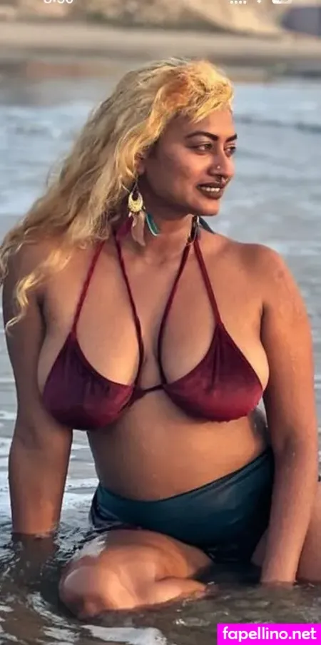 Blessy Silvaster OnlyFans Thumbnail #Tu5OHS6g37