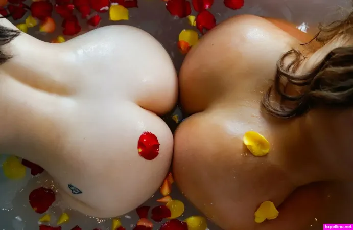 Blingtits OnlyFans Thumbnail #p80KwqzcSo