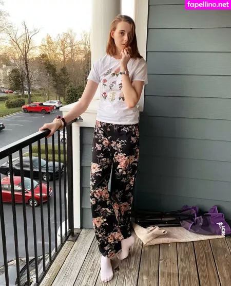 Blissfulellie OnlyFans Thumbnail #qOZ4e3swVT