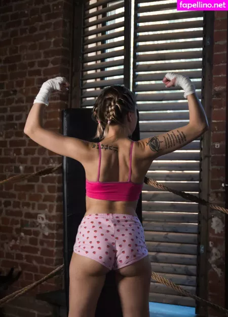 Blogika OnlyFans Thumbnail #JSY9MJczKU