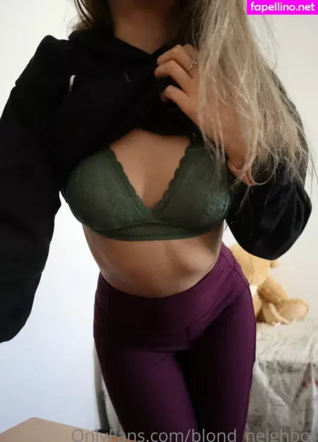 Blond Neighbor OnlyFans Thumbnail #sq7cIJwaHh