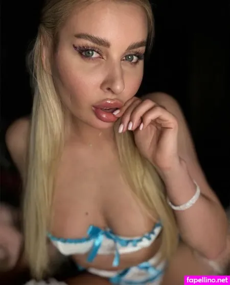 Blondangel OnlyFans Thumbnail #LAIH0RlZW7