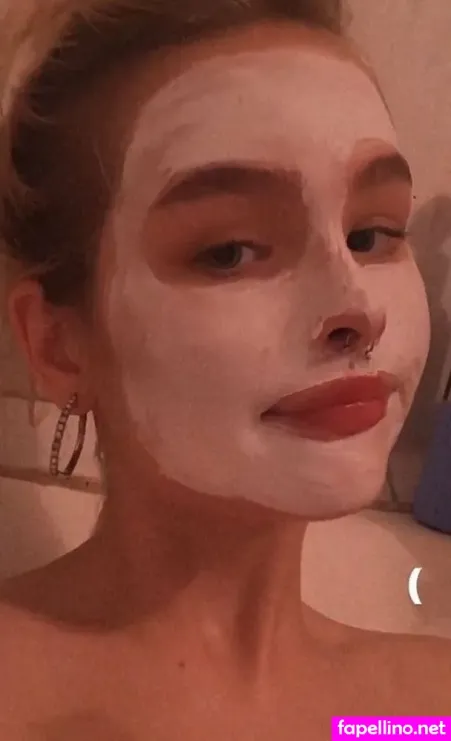 Blonde Bitch 69 OnlyFans Thumbnail #7IEfPpRMSR