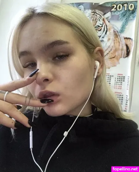 Blonde Bitch 69 OnlyFans Thumbnail #ouXcJaWzSh