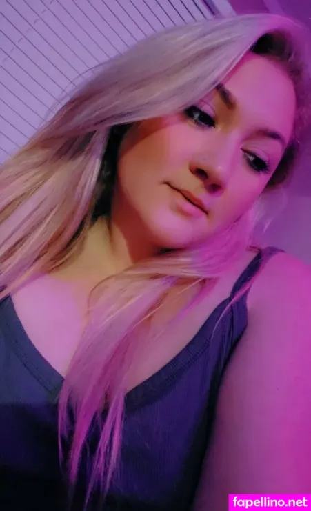 Blonde Bunnie OnlyFans Thumbnail #klcIp0MCYf